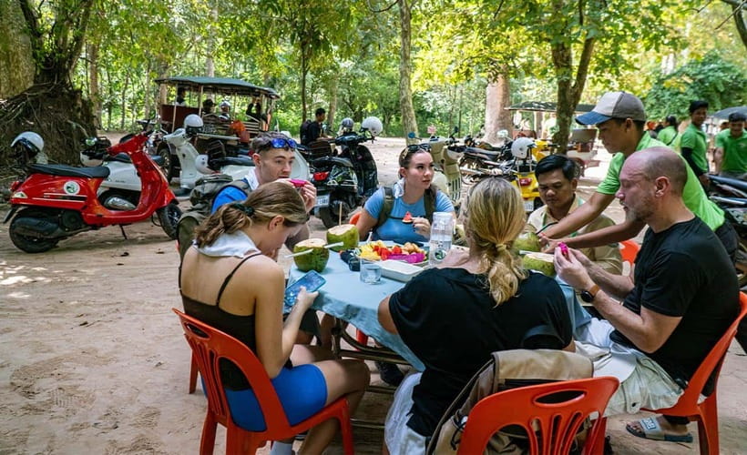 Angkor Wat: Guided Vespa Tour / Tuk Tuk or Car - Community-based tourism stop: seeing real life between temples