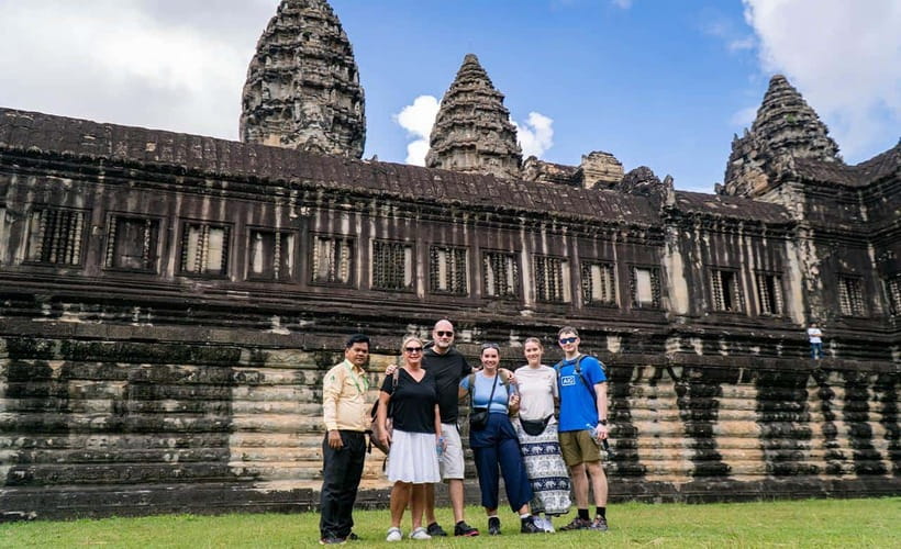 Angkor Wat: Guided Vespa Tour / Tuk Tuk or Car - Angkor Wat: the crown, with a guide who knows where to look
