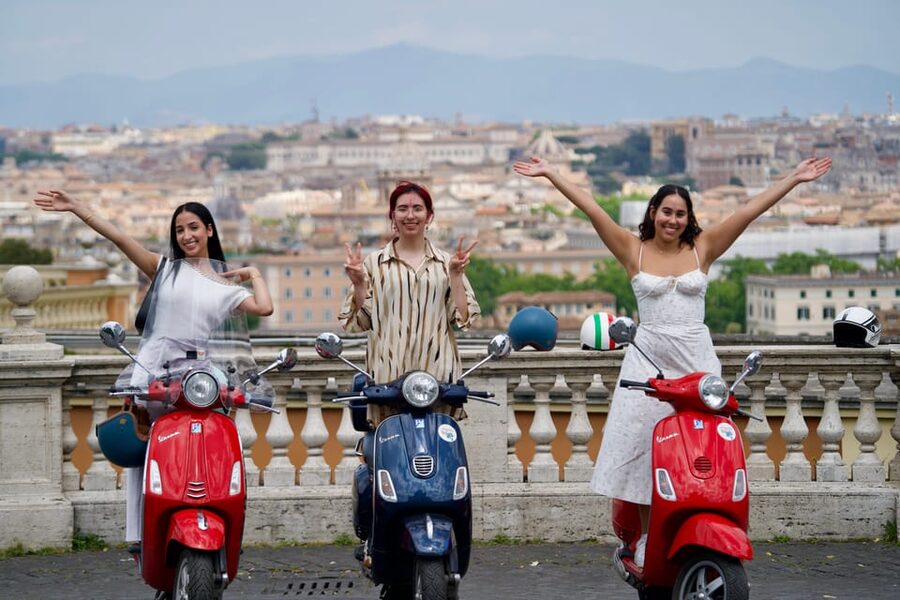 Authentic Rome Vespa Tour /See the Eternal City Like a Local - Photo stops built for your phone, not just your camera