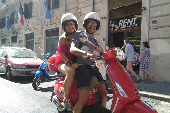 Beautiful Roma Tour on Vespa with Driver - Trevi Fountain and People’s Square From the Flow of the City