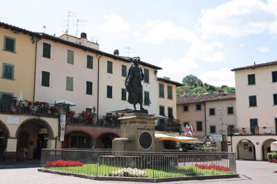 Chianti Hills: App‑Guided e‑Vespa Tour + Lunch in Greve - From Borgo Ognissanti to the First Hills: What Your Morning Feels Like