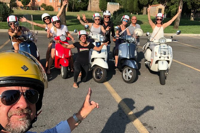English: Vespa Tour Rome- Experience like a Roman - Guides like Alisso and Ferrucho: why the human touch matters