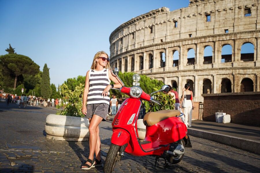 Explore city on Vespa with Professional Photographer - Photo Stop by the Colosseum (20 Minutes): Getting Real Shots Fast
