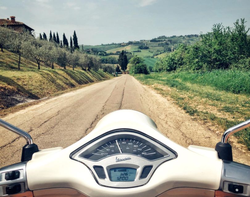 Florence: Full-Day Tuscany Vespa Tour in Chianti - Riding through vineyards and olive groves: what the 2.5 hours are really like