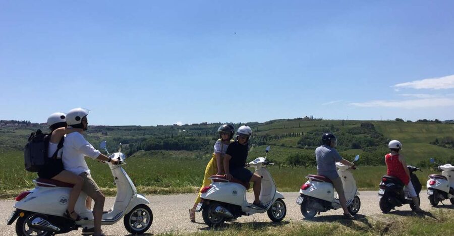 Florence: Full-Day Tuscany Vespa Tour in Chianti - The 45-minute van transfer: time well used, not wasted