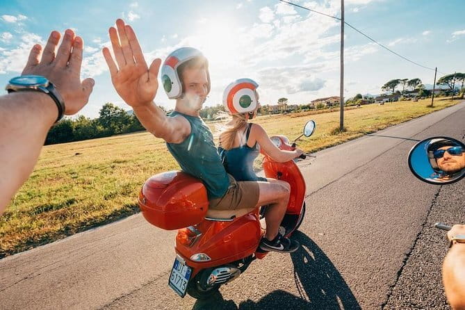 Florence Vespa Rental - Safety tips that matter for first-timers (and for everyone else)