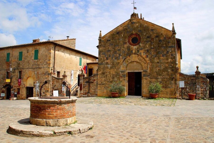From Siena/Badesse: Vespa & Chianti Tour in the Tuscan Hills - Who this tour fits best (and who should skip it)