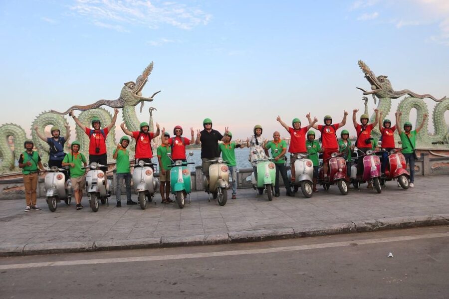 Hanoi 4.5-Hour Vespa Tour city tour - Why Hanoi by Vintage Vespa Beats a Bus