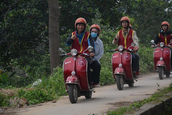 Hanoi Back Street Vespa Tours: Full Day Vespa Tours - Hệ Trúc Bạch: lunch with local eateries and family-run businesses