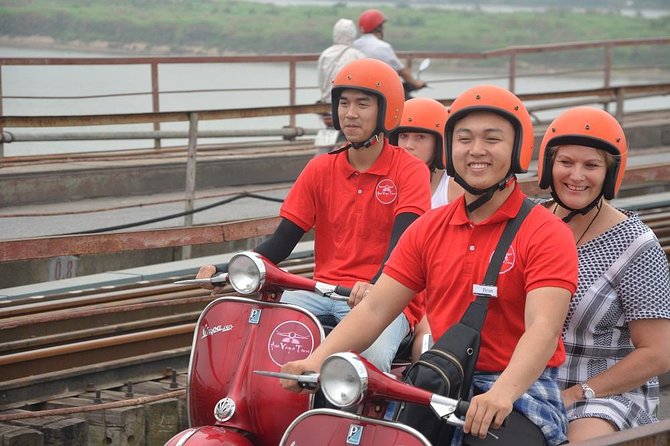 Hanoi By Vespa Tours: HISTORY + CULTURE + SIGHT + FUN 2,5 Hours - Duờng Tau Train Street: The Walk Along the Rails