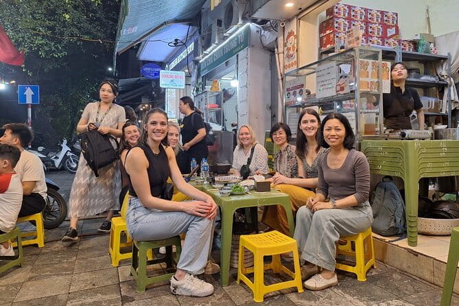 Hanoi Michelin Star Food Tour Via Jeep, Vespa or Motorbike - Stop 3: Bún Chả Đắc Kim and the Classic Hanoi Grill-and-Noodles Plate