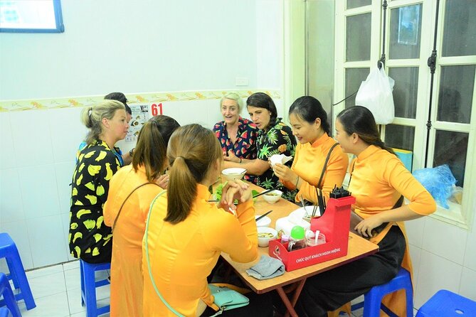 Hanoi Vespa Food Tours Led By Women - Old Quarter food stop: banh cuon and the comfort of local favorites