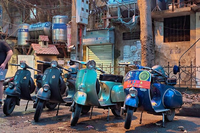 Hanoi Vespa Tours: Food + Culture + Fun on Army Vespa - Stop 5: The Food Stop at an Organic-leaning Café (About 50 Minutes)