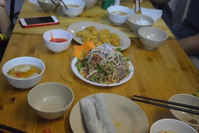 Hanoi Vespa Tours: Hanoi Vintage Vespa Food Tours - Stop 2: Long Bien Bridge Views and the Ride Setup
