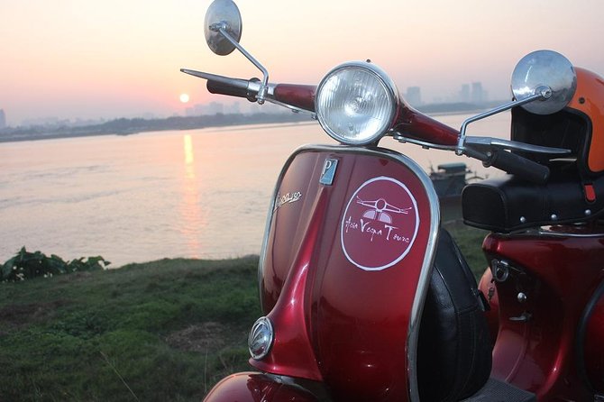 Hanoi Vespa Tours: Hanoi Vintage Vespa Tours Countryside - Hội Phụ Broomstick Making: A Craft Stop You Can Actually Watch