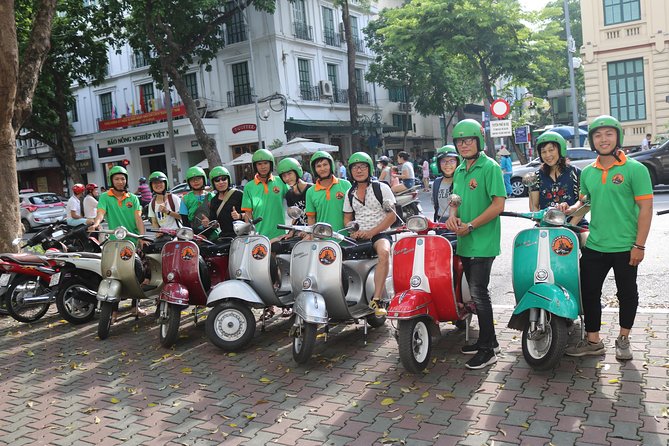 Ho Chi Minh Vespa City Tour 4,5 hours - Independence Palace: pass-by views, quick learning, and photos