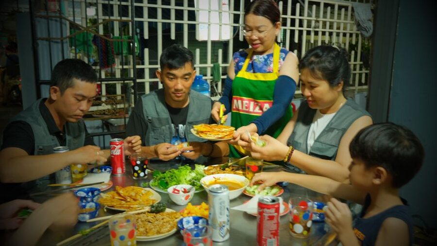 Hoi An: Evening Food Culture Tour by Vespa - Key things to know before you ride