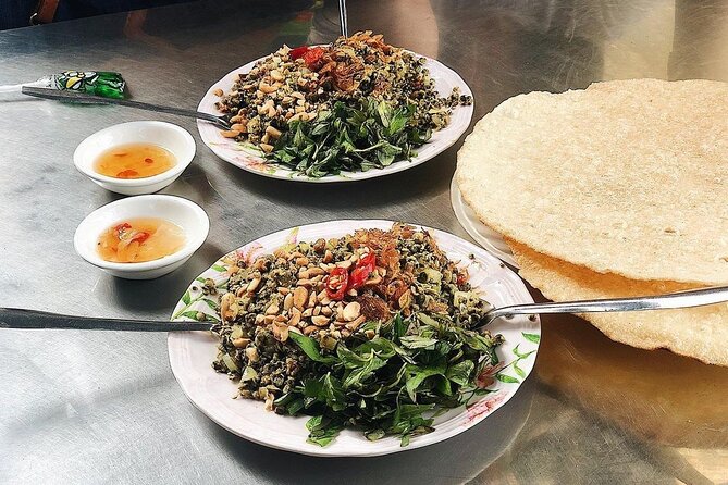 Hoi An Vespa Food Tour: Authentic & Exotic Food Culture - Stop 5 on the Thu Bon River: fresh seafood and the French-Chinese flavor mix