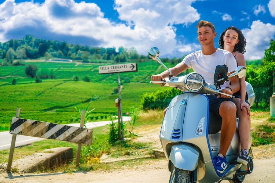 LANGHE : Vespa Tour to the Wine Region of Barolo - A shorter 20-minute scooter hop: brace for the next viewpoint