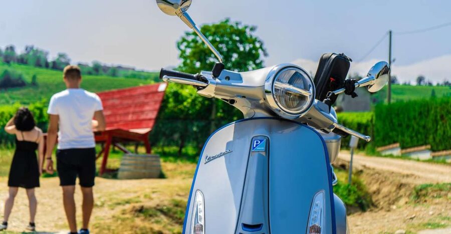 LANGHE : Vespa Tour to the Wine Region of Barolo - Why Langhe on wheels beats a slow wine-day bus