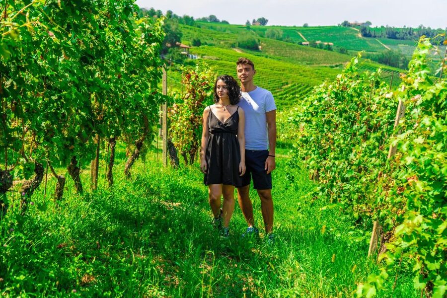 LANGHE : Vespa Tour to the Wine Region of Barolo - Another 30-minute scooter stretch: enjoy the travel, not just the stops