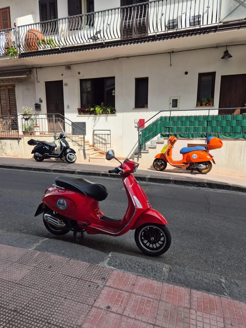 Panoramic Vespa tour of Taormina, Castelmola and White Lotus series locations - FAQ