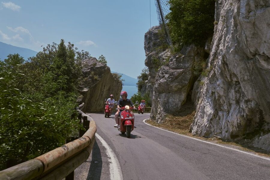 Peschiera del Garda: Lake Garda self-guided Vespa tour - Viewpoints on both shores, including the 300-meter-high moment