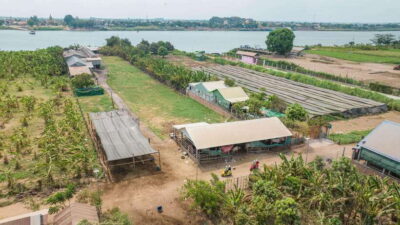 Phnom Penh: Silk Island Tour by Vespa with Tuk Tuk Available - Getting out of Phnom Penh: pickup, Vespa rides, and those ferry crossings