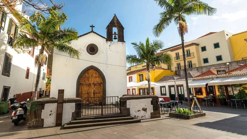Private Vespa Tour Funchal & Câmara Lobos (3hrs) - Farmers’ Market in Funchal: a sensory stop you can actually use