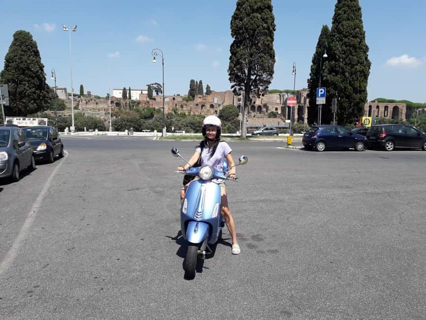 RENTA A VESPA - The 3-hour scooter ride: photos, guided sightseeing, and scenic stretches