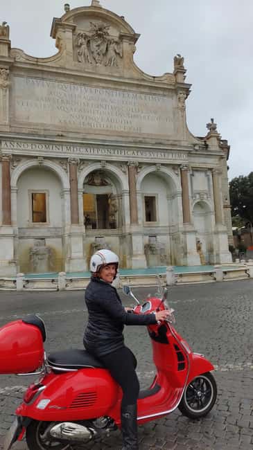 RENTA A VESPA - Private group value: why “up to 2” matters