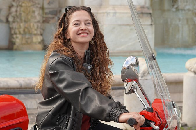 Roma Vespa Tour Pick-up from Hotel - Il Fontanone on the Janiculum: a quick Baroque landmark hit