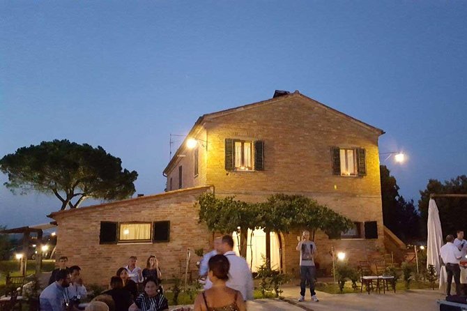 Romantic Vespa Tour and Wine Tasting - The scooter reality: electric Vespa, age rules, and comfort checks