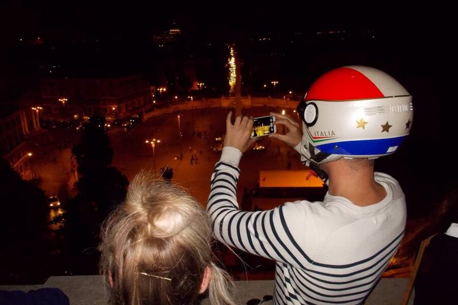 Rome 24-Hour Vespa Primavera Rental - Riding the Inner City: Traffic, Parking, and Staying Sane on Two Wheels