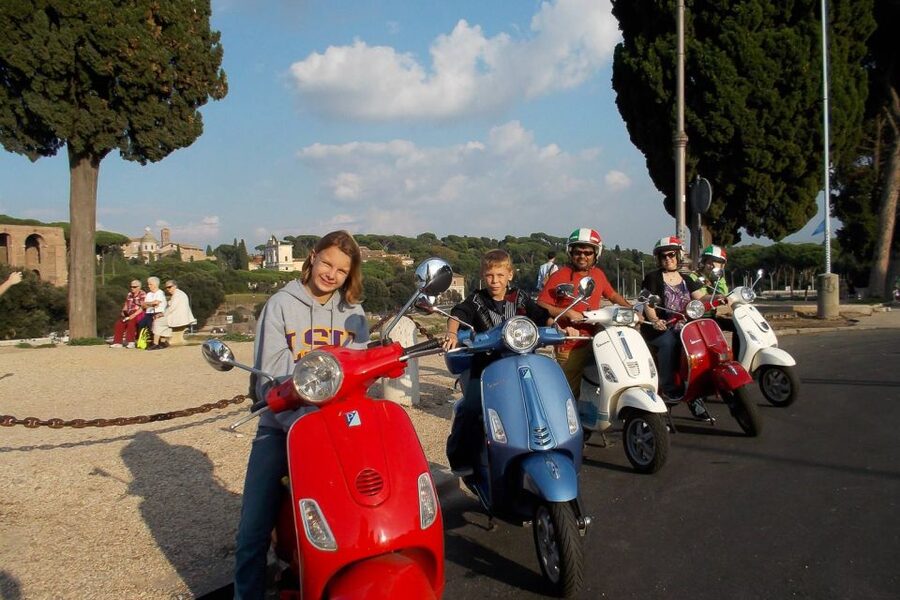 Rome 24-Hour Vespa Primavera Rental - Climbing Toward Rome’s Seven Hills for Panoramas