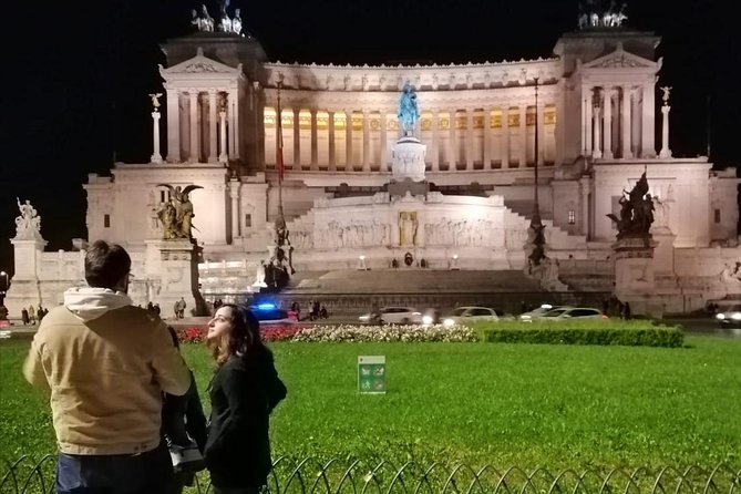 Rome by Night Vespa Tour - Stop 4: Piazza Navona at night and the baroque geometry you can feel