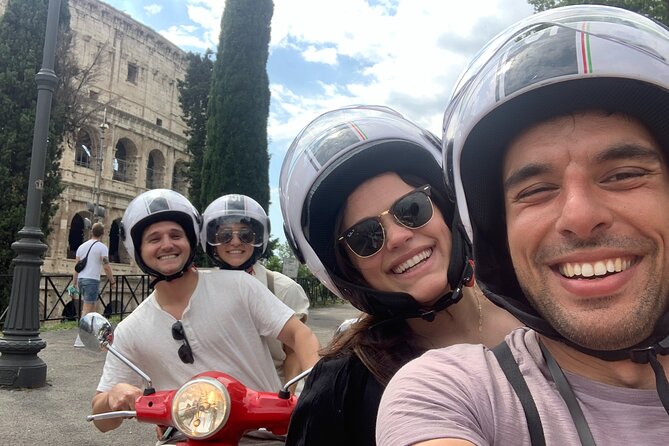 Rome by Vespa – Vespa Tour with Local Guide Francesco - Colosseum from the saddle: outside views and a quick Vespa photo