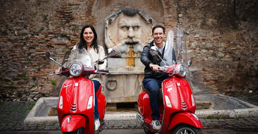 Rome: Explore the City by Vespa with an Optional Photoshoot - Piazza Venezia: The Quick Snap That Keeps the Momentum