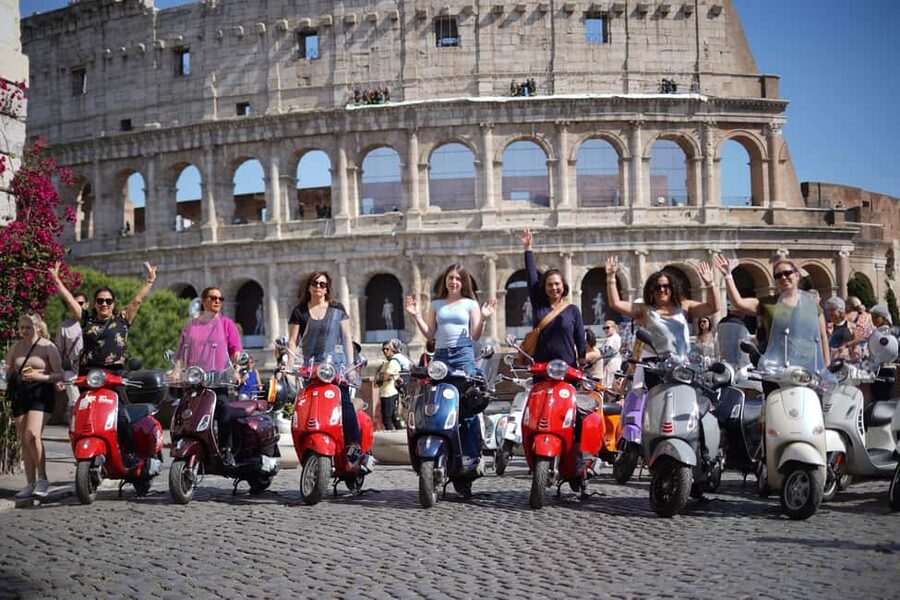 Rome: Guided Vespa Experience with Professional Photoshoot - Giardino degli Aranci (Orange Garden): the Rome-wakes-up viewpoint