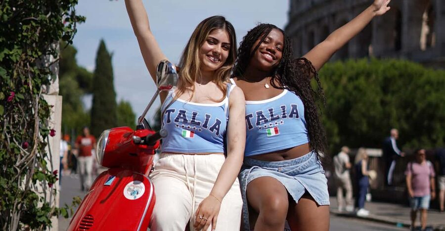 Rome: Guided Vespa Tour with Photo Stops - Colosseum Photo Stop: 15 Minutes and the Best Angles