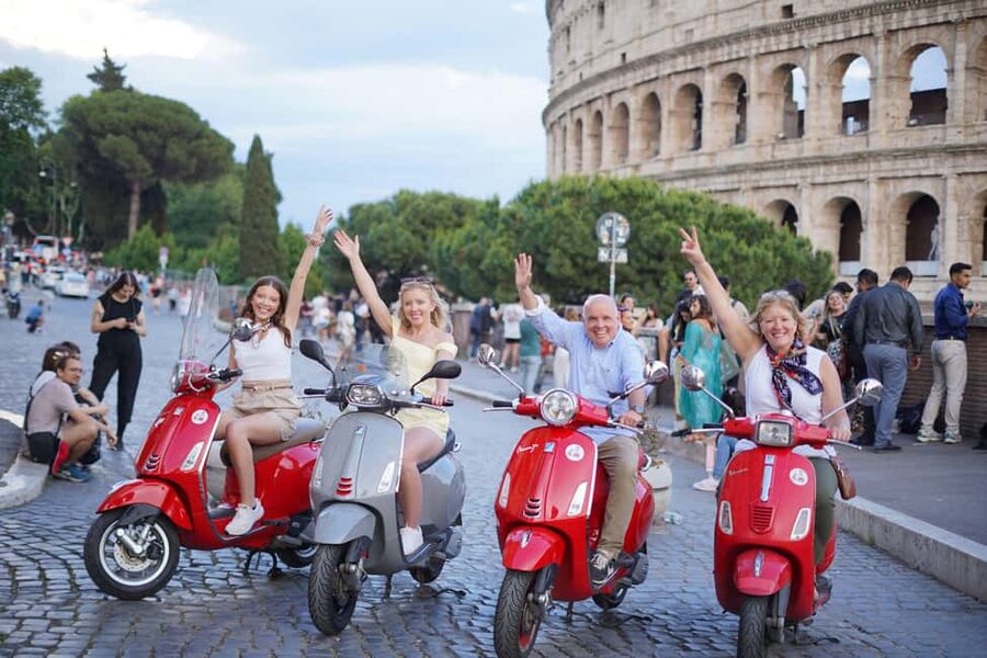 Rome: Guided Vespa Tour with Professional Photoshoot - Endgame Back to Piazza Venezia and Caffè Roma