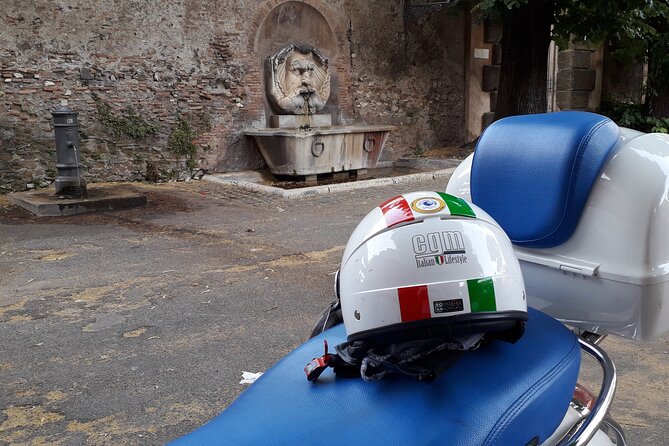 Rome Highlights by Vespa Private guided Tour - Colosseum loop and a traffic-smart photo stop