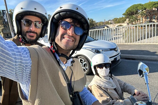 Rome Private Tour in a Vintage Vespa Sidecar Style for 90 Minutes - Piazza Navona: Seeing a Classic From the Moving Window