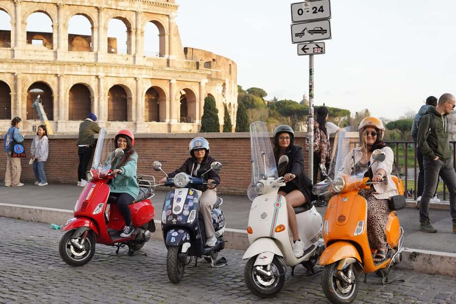 Rome: Private Vespa Tour with Professional Photoshoot - Colosseum to Giardino degli Aranci: Big Moments, Tight Timing