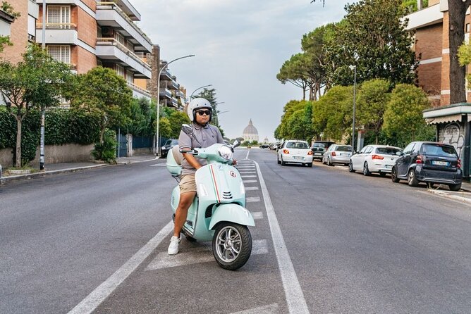 Rome Vespa 125cc Daily Rental - Unlimited mileage for a half-day loop or a full-day Rome roam