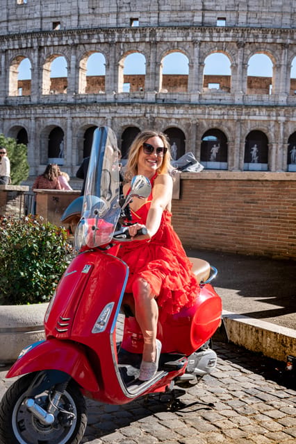 Rome: Vespa City Tour with Professional Photoshoot - Terrazza del Gianicolo: coffee at Rome’s high point