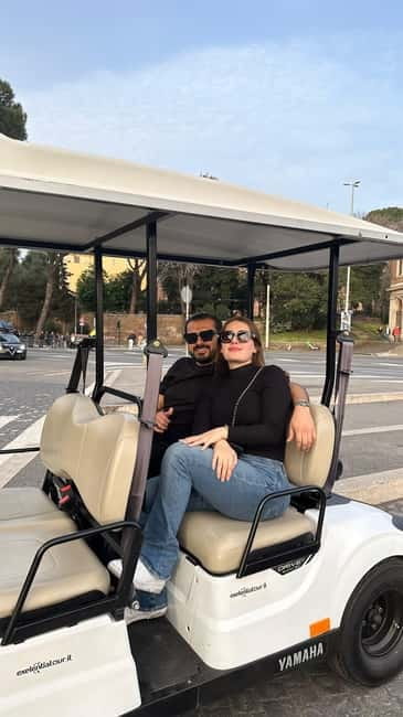 Rome Vespa Experience with Professional Photoshoot - Passing Circus Maximus, Piazza Venezia, and Castel Sant’Angelo