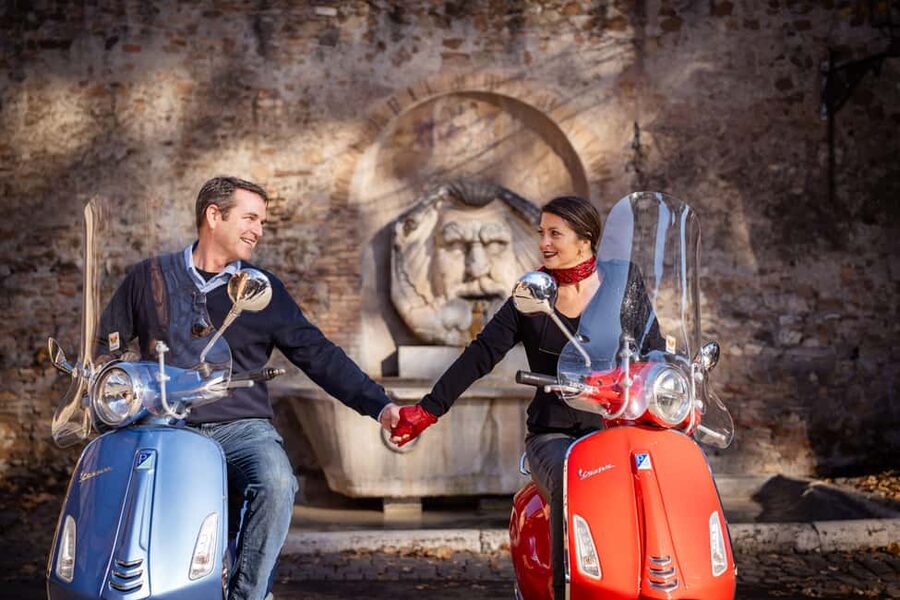 Rome: Vespa Photo Tour with City Center Pickup - What you get: helmet, guided stops, and photo support
