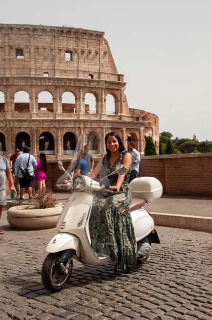 Rome Vespa: Photos, City Highlights, Sightseeing by Vespa - Passing Castel Sant’Angelo, then rolling into Piazza Navona