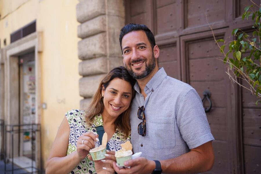 Rome: Vespa Ride with Pictures and Sweet Tastings - Janiculum Terrace: Coffee, Photos, and That Rome View